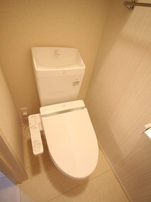 物件内観写真16　(トイレ)