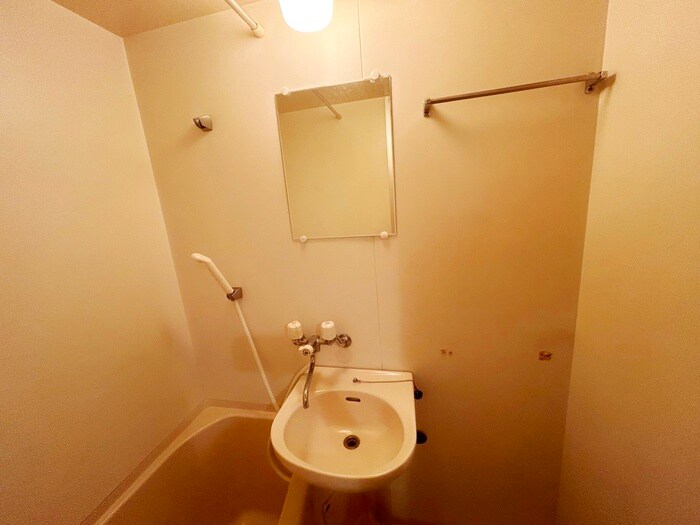 物件内観写真13　(洗面)