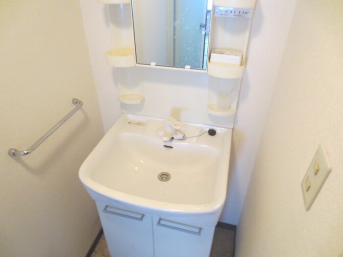 物件内観写真6　(洗面)