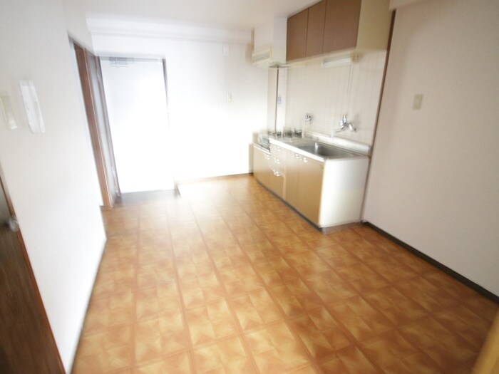 物件内観写真8　(居室)