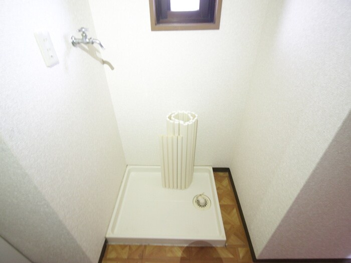 物件内観写真22　(洗濯機置場)