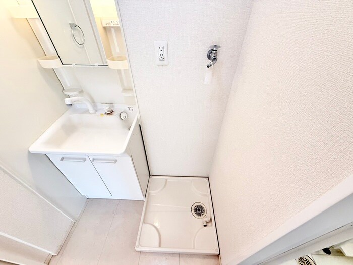 物件内観写真15　(洗濯機置場)