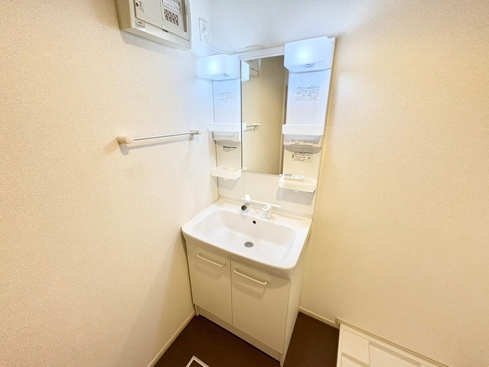 物件内観写真12　(洗面)