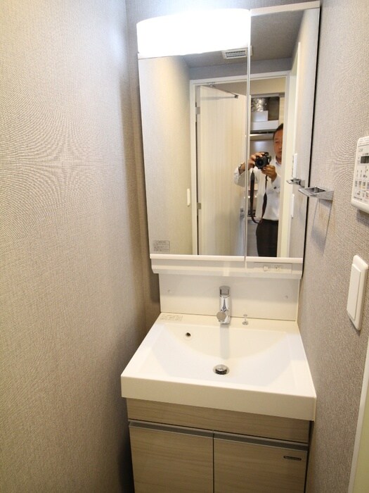 物件内観写真12　(洗面)