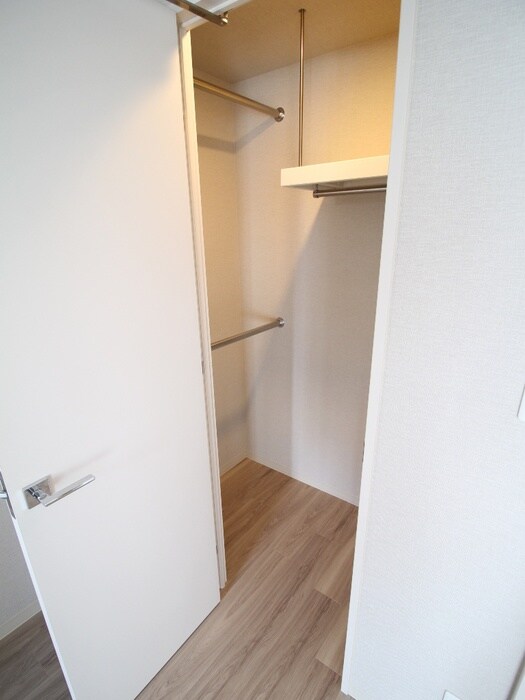 物件内観写真12　(収納)