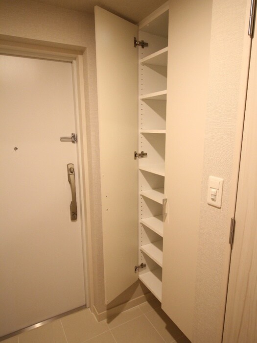 物件内観写真19　(靴箱)