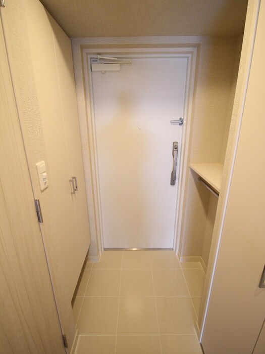 物件内観写真19　(玄関)