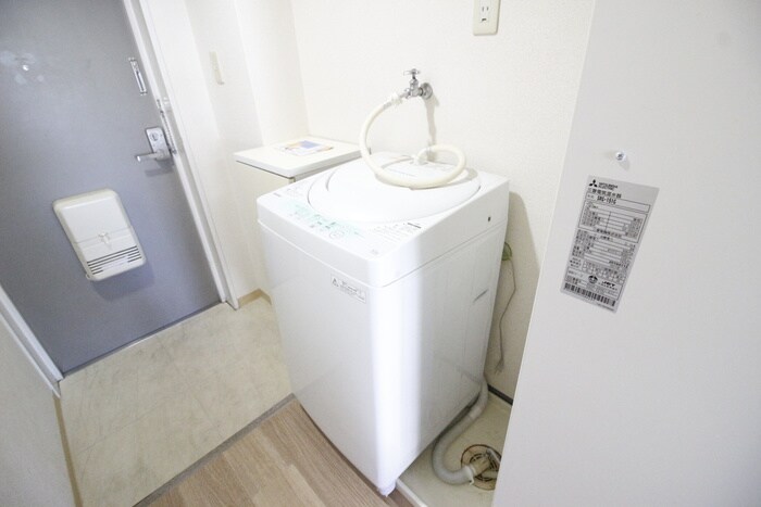 物件内観写真14　(洗濯機置場)