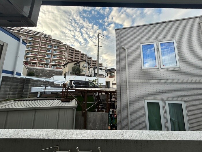 物件内観写真14　(室内からの展望)