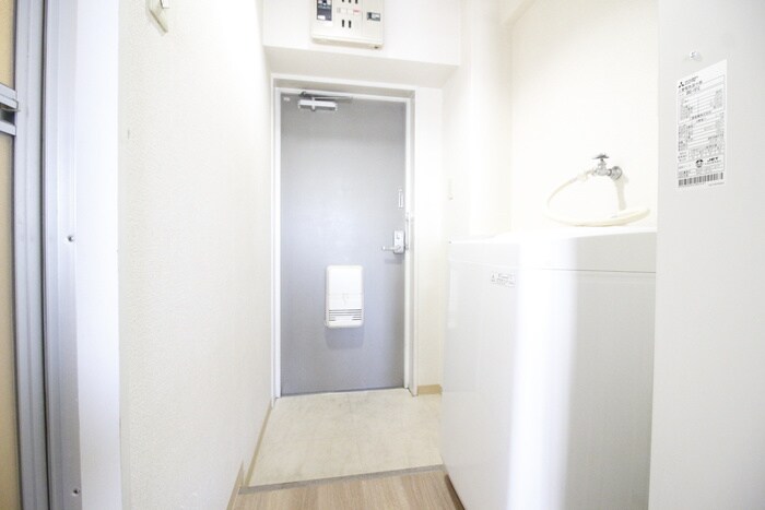 物件内観写真15　(玄関)