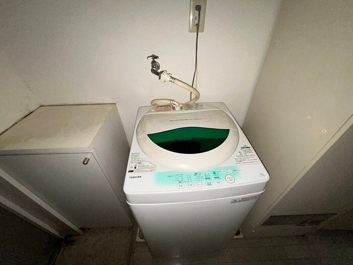 物件内観写真18　(洗濯機置場)