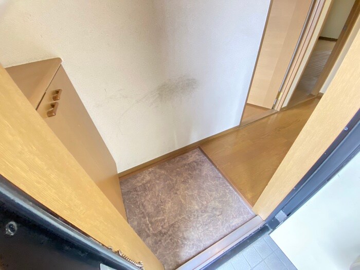 物件内観写真19　(玄関)