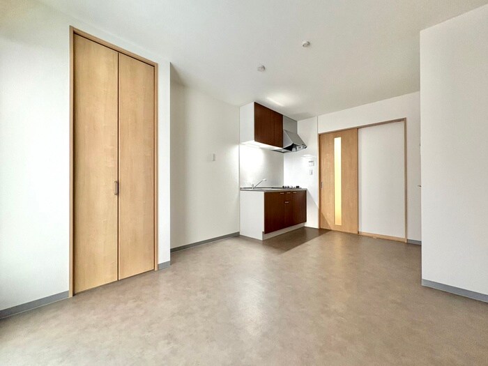 物件内観写真8　(居室)