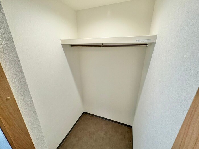 物件内観写真18　(収納)