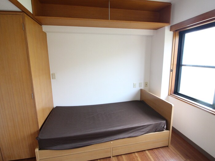 物件内観写真18　(居室)