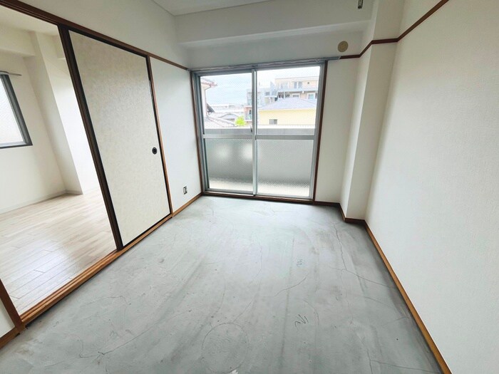 物件内観写真8　(居室)