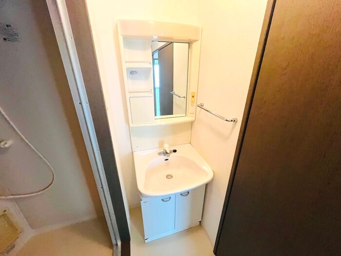 物件内観写真11　(洗面)