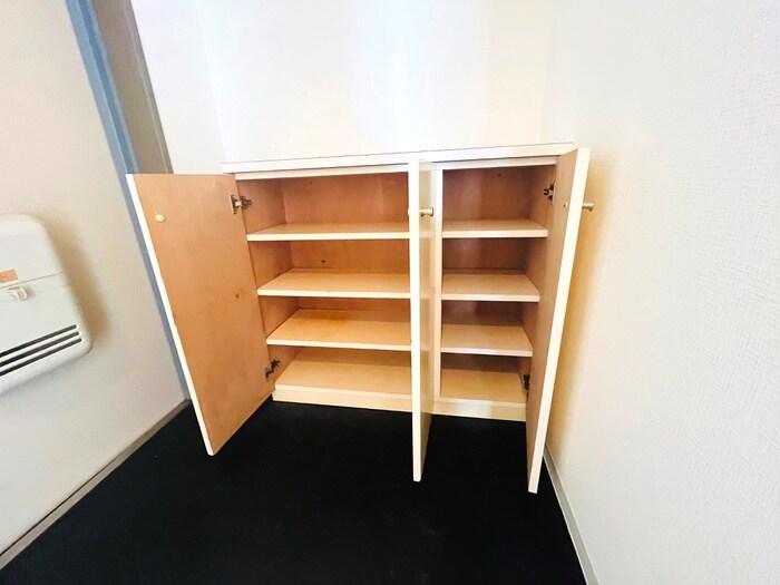 物件内観写真15　(靴箱)