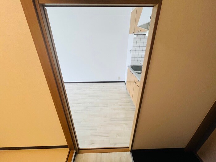 物件内観写真16　(廊下)