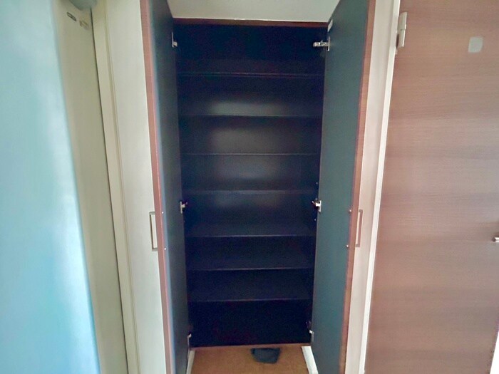 物件内観写真14　(靴箱)