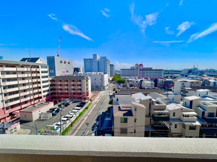 物件内観写真16　(室内からの展望)