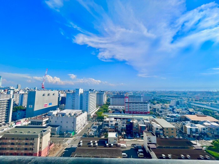 物件内観写真16　(室内からの展望)