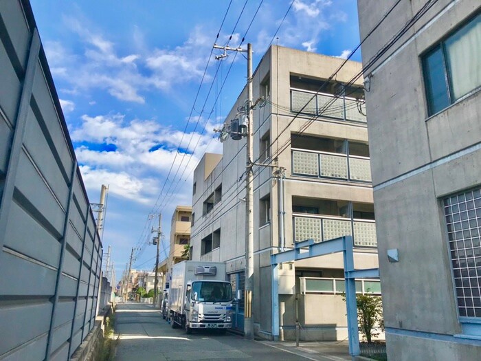 物件外観写真2　(駐輪場)