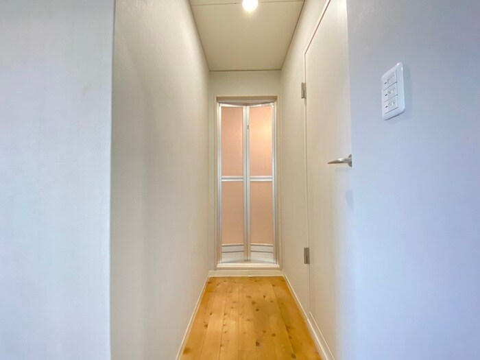 物件内観写真17　(廊下)