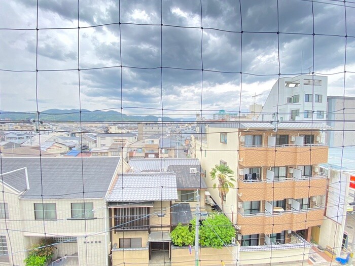 物件内観写真22　(室内からの展望)