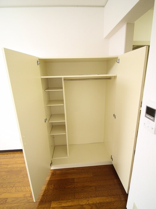 物件内観写真8　(収納)