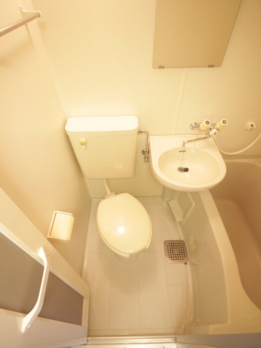 物件内観写真8　(トイレ)