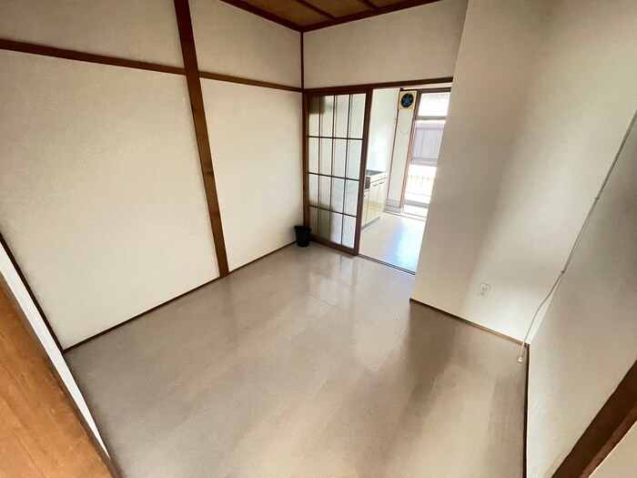 物件内観写真8　(居室)