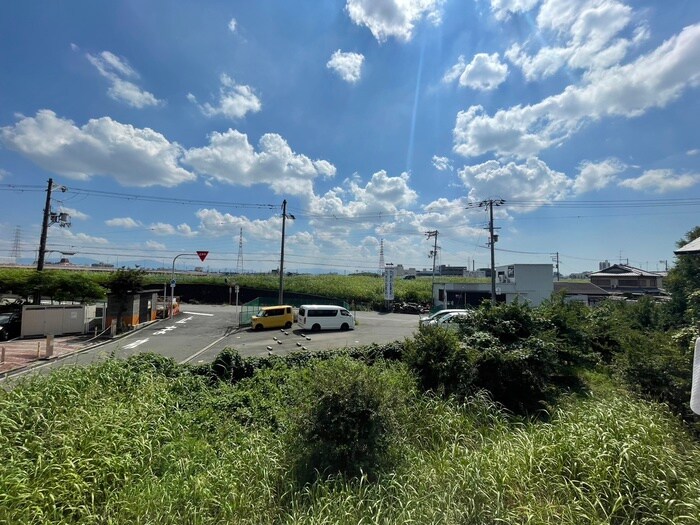 物件内観写真22　(室内からの展望)