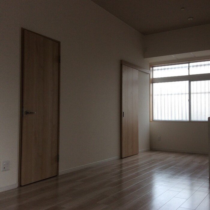 物件内観写真12　(居室)