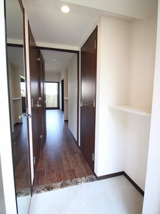 物件内観写真17　(廊下)