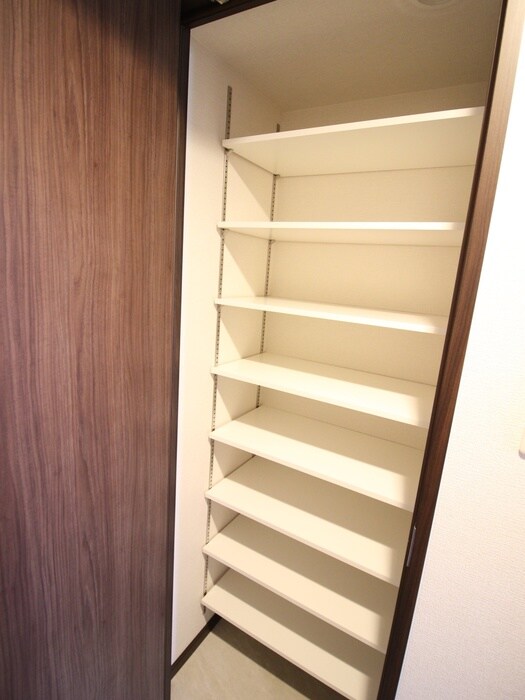 物件内観写真18　(靴箱)