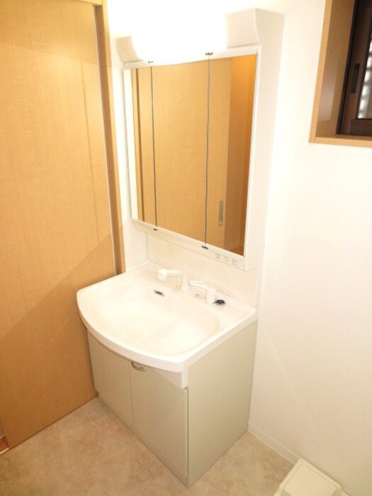 物件内観写真11　(洗面)