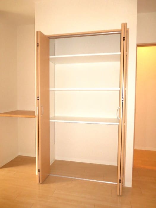 物件内観写真14　(収納)