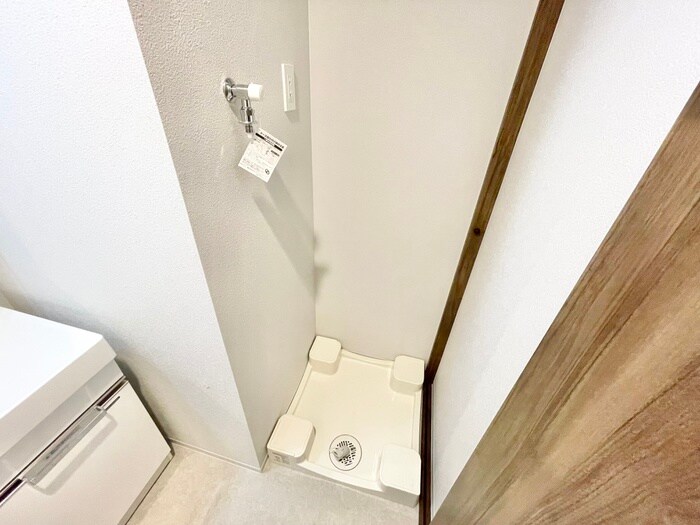 物件内観写真11　(洗濯機置場)