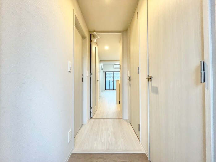 物件内観写真21　(廊下)