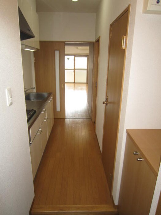 物件内観写真15　(廊下)