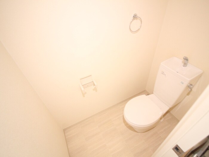 物件内観写真11　(トイレ)