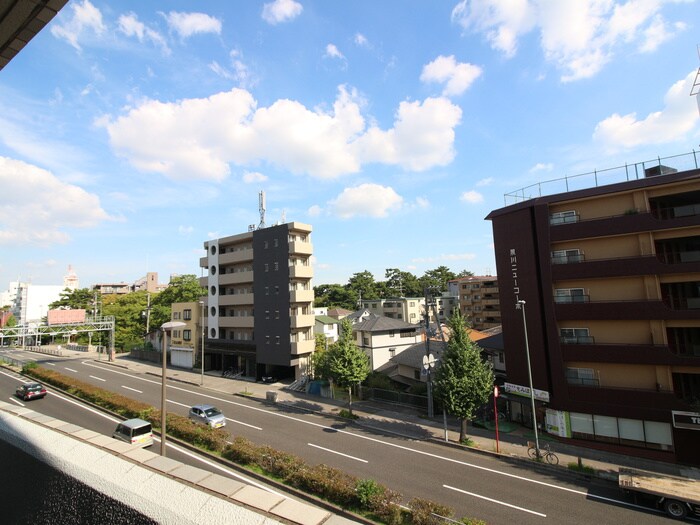 物件内観写真15　(室内からの展望)