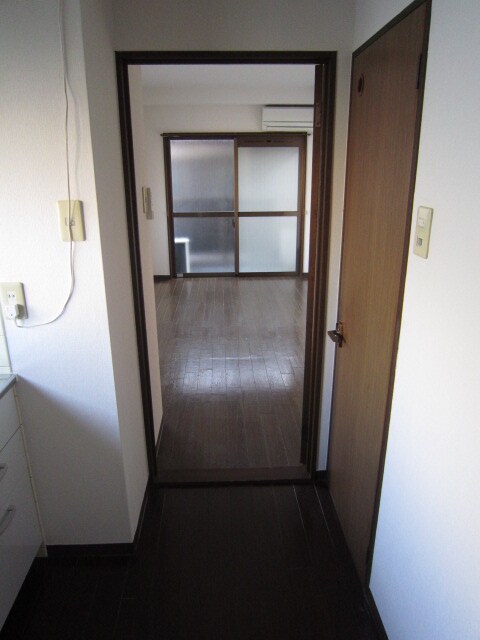 物件内観写真15　(室内からの展望)