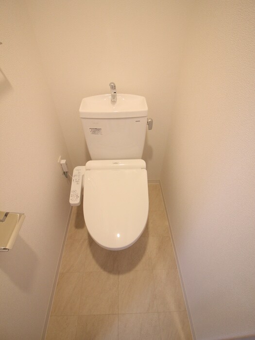 物件内観写真9　(トイレ)