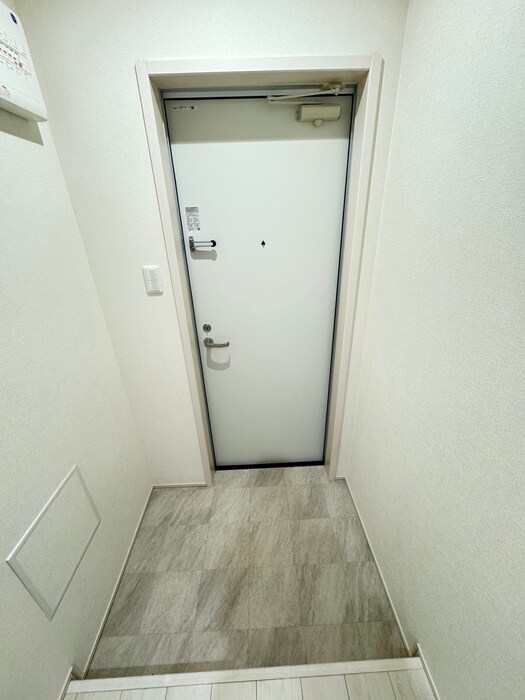 物件内観写真15　(玄関)