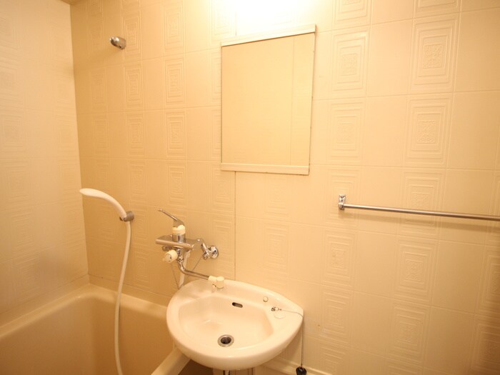 物件内観写真8　(洗面)