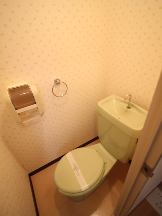 物件内観写真16　(トイレ)