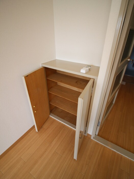 物件内観写真22　(収納)