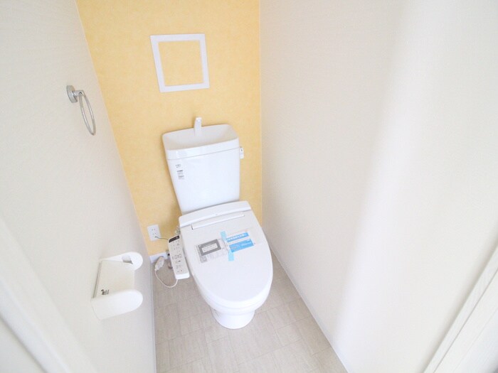 物件内観写真8　(トイレ)